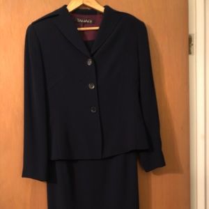 Tahari two piece suit